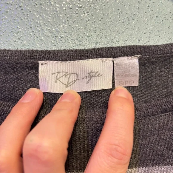 RD Style Oversized Striped Batwing Sweater - Size Small - Picture 3 of 7